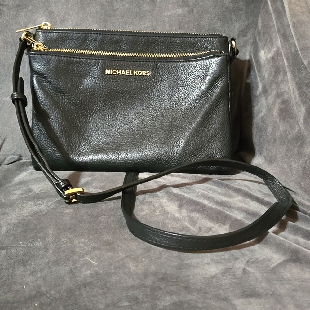 Michael Kors Large Zip Xbody Crossbody Bag Black